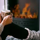 Večne studen&eacute; ruky a&nbsp;nohy m&ocirc;žu signalizovať aj v&aacute;žny zdravotn&yacute; probl&eacute;m: Ako sa efekt&iacute;vne zahriať a kedy nav&scaron;t&iacute;viť lek&aacute;ra?